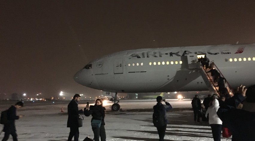 Foto (c) Stéphane Catherine/Twitter Kapotte Air France Boeing 777 in Irkoetsk