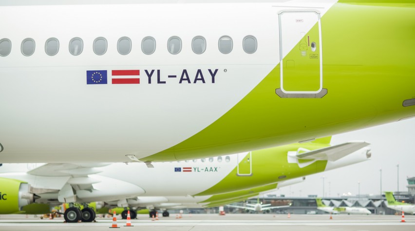 AirBaltic A220