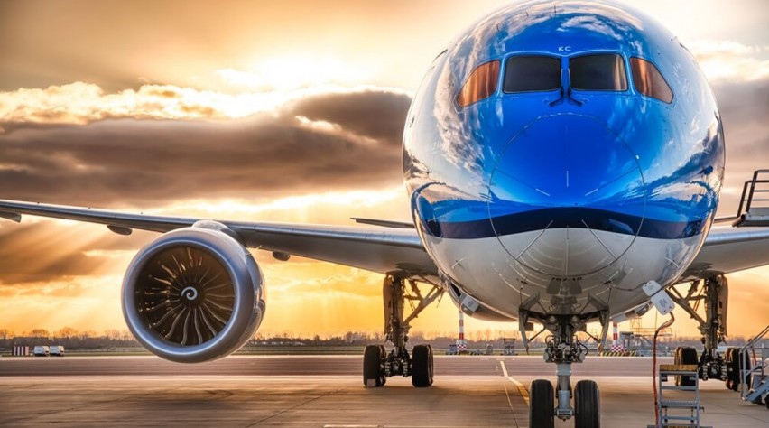 KLM 787