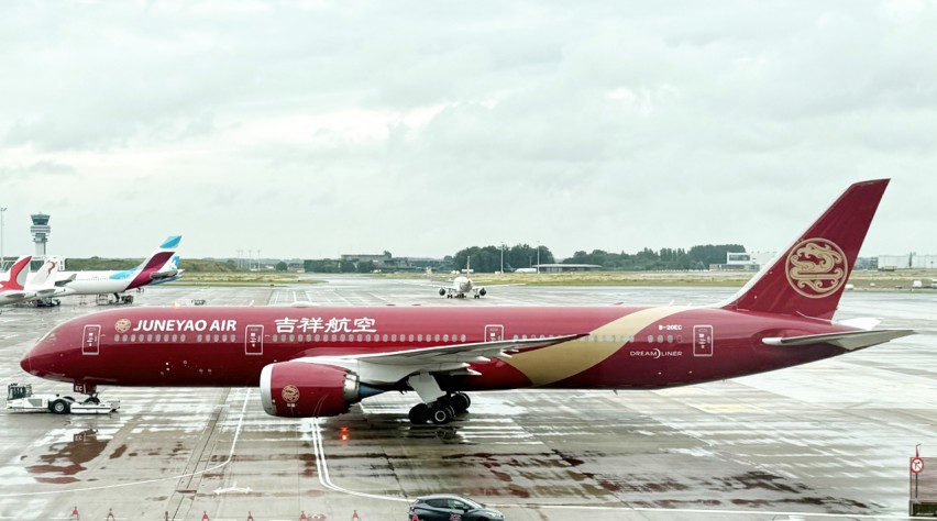 Juneyao Air Boeing 787