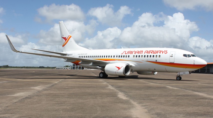 Surinam Airways Boeing 737-700