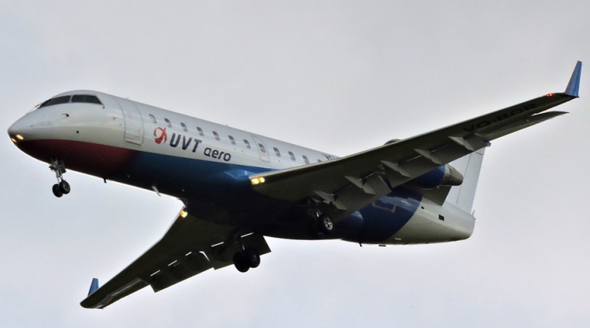 Foto (c) UVT Aero UVT Aero Bombardier CRJ200