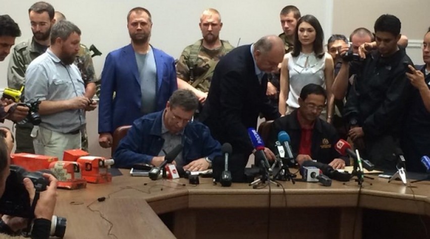Zwarte dozen vlucht MH17 