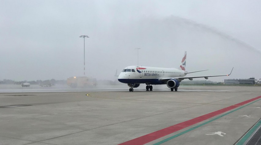 Rotterdam Airport watersaluut