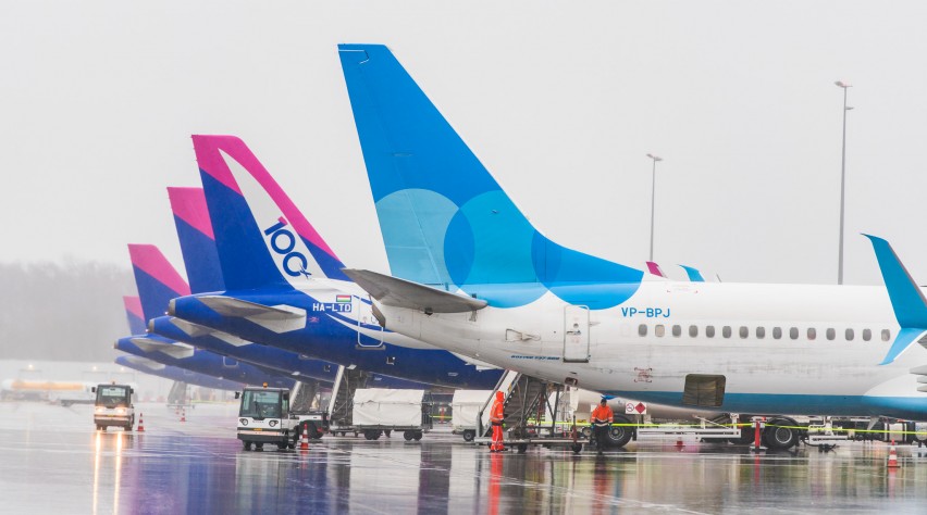 Eindhoven Airport Wizz Air Pobeda