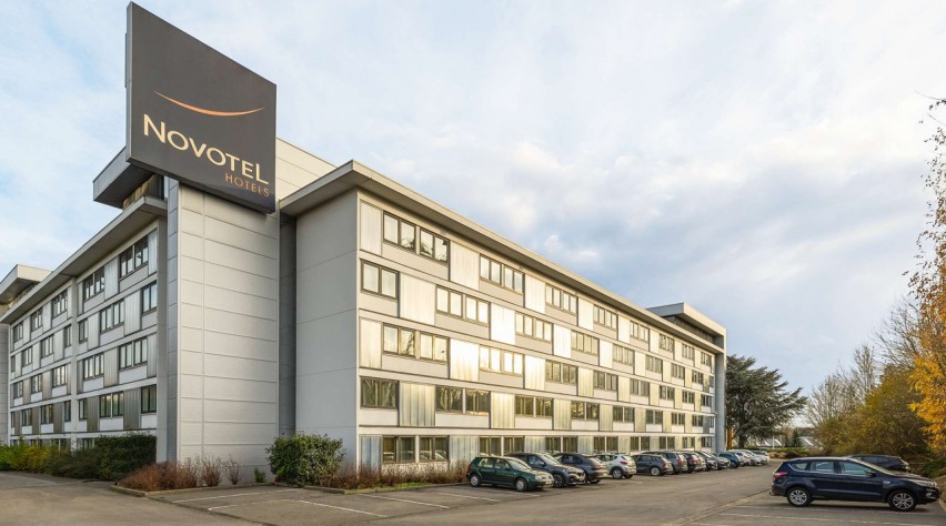 Tram naar Novotel