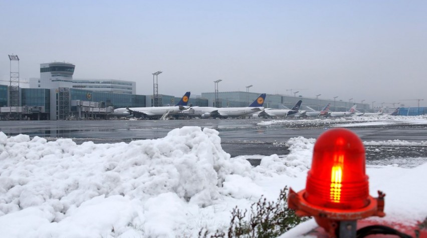 Frankfurt Airport sneeuw