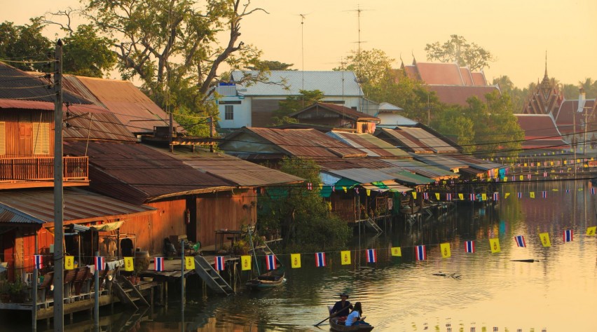 Samut Songkhram-Amphawa Floating Market 