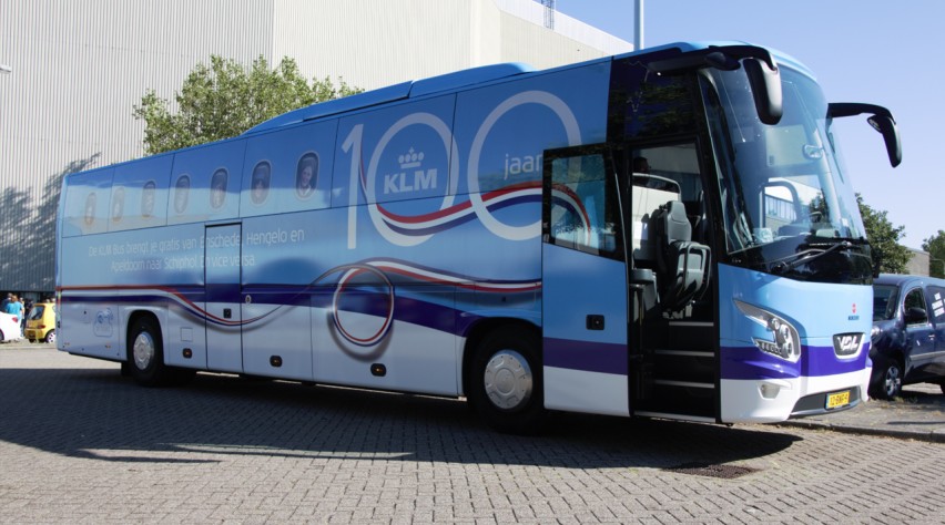 KLM 100 bus