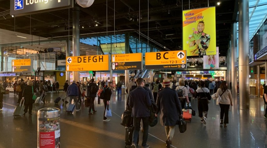 Schiphol-Lounge1(c)Richard-Schuurman-1200