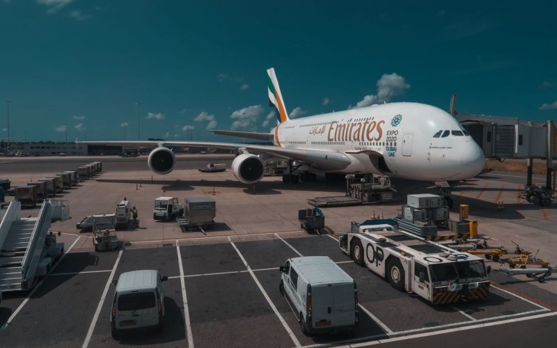 Foto (c) Mike van den Bos / Unsplash Emirates A380