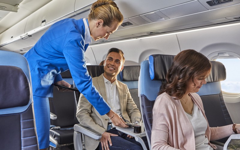 KLM E195-E2 cabine