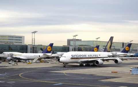 lufthansa, singapore airlines, frankfurt