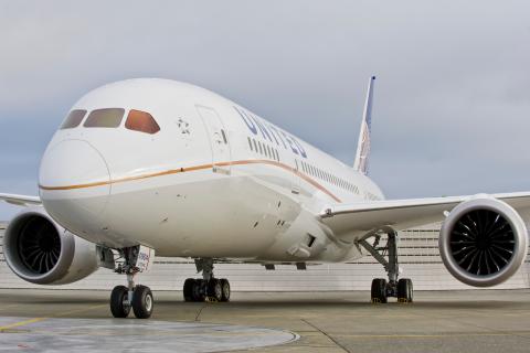 United Airlines Boeing 787
