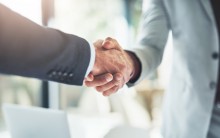 Zakelijk hand schudden deal