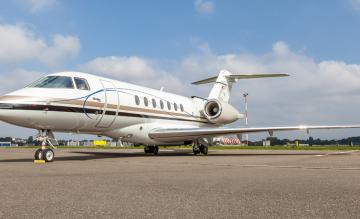 Hawker 4000