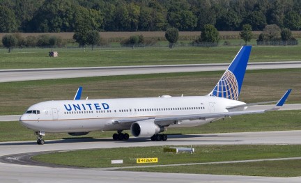 United 767