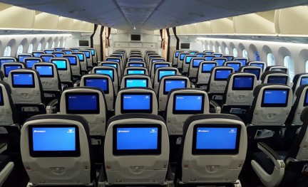 Aeromexico 787-9 interior