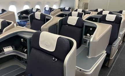 Lufthansa A350 Business Class