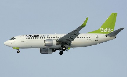 AirBaltic Boeing 737-300