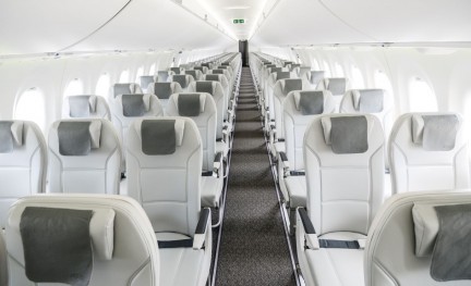 AirBaltic A220 cabine