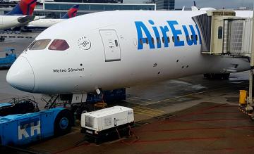 Air Europa Boeing 787-9 op Schiphol