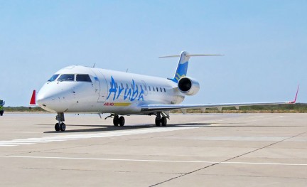 Aruba Airlines CRJ200