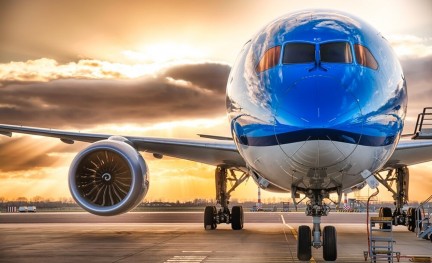 KLM 787