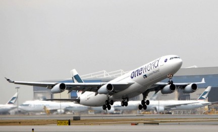 cathay pacific, airbus a340-300