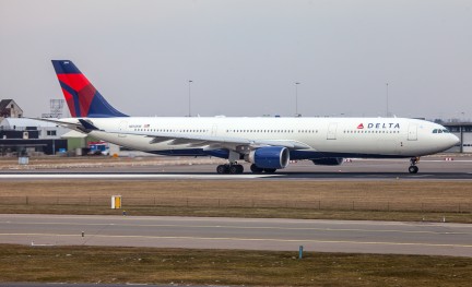 Delta A330