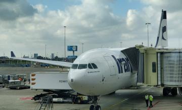 Iran Air A330-200 op Schiphol