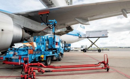 KLM-brandstof-tanken(c)KLM-1200