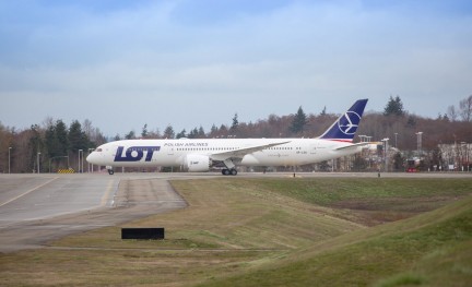 LOT 787-9