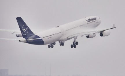Lufthansa A340