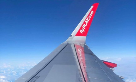 PLAY sharklet