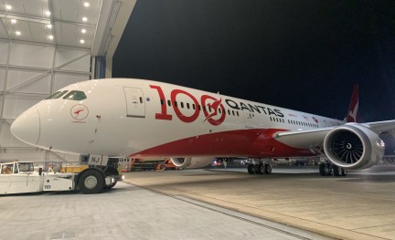 Qantas 787 100