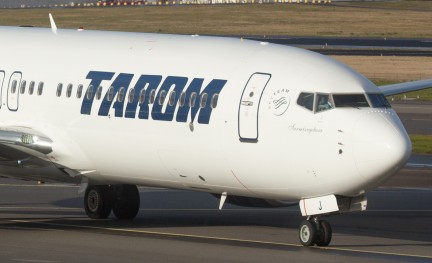Tarom 737