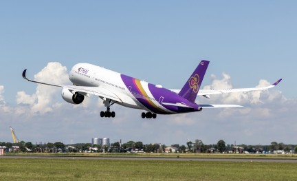 Thai Airways A350 Schiphol