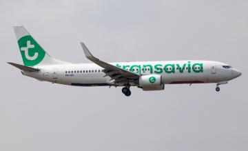 Transavia Boeing 737-800 landing