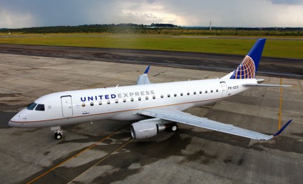United Airlines Embraer