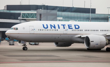 United Airlines Boeing 777-200ER