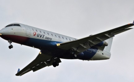 UVT Aero Bombardier CRJ200