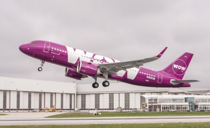 WOW Air Airbus A320neo