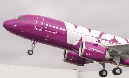 WOW Air Airbus A320neo