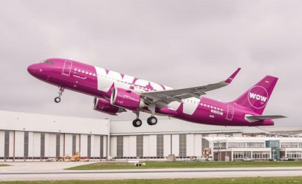 WOW Air Airbus A320neo