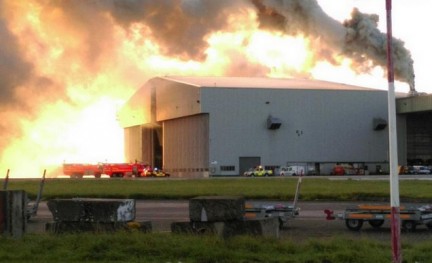 dublin, luchthaven, brand, hangar