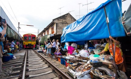 Samut Songkhram-Rom Hup Market