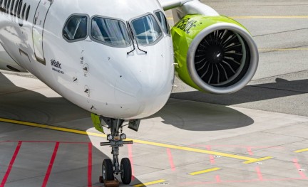 AirBaltic A220