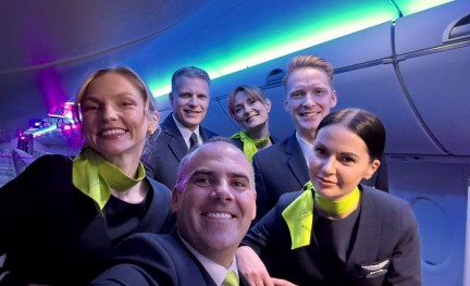 AirBaltic crew