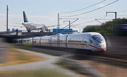 Lufthansa Deutsche Bahn Star Alliance Trein